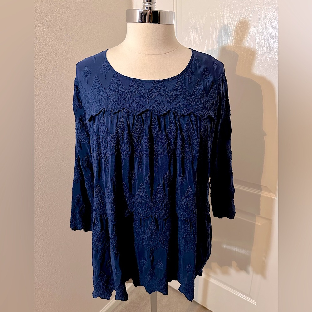 Johnny Was 4 Love and Liberty Navy Blue Tiered Eyelet Tunic W Scalloped Hem XL